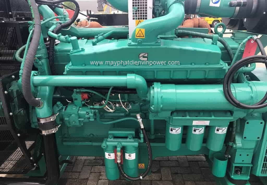 May Phat Dien Cummins C825d5a 700kva 640kva 706kva C825d5a 825kva 750kva Open